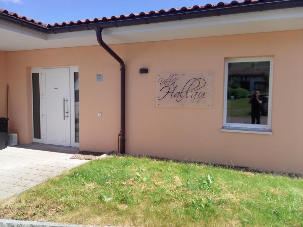 Bed And Breakfast Villa Hallau 외부 사진
